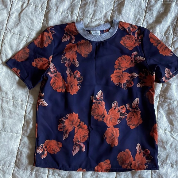 Zara Flower Layering, Sheer T-Shirt - Picture 1 of 2